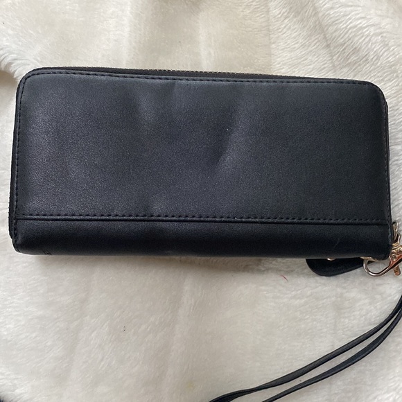 !!Marc New York!! Wallet Wristlet! - Picture 2 of 5